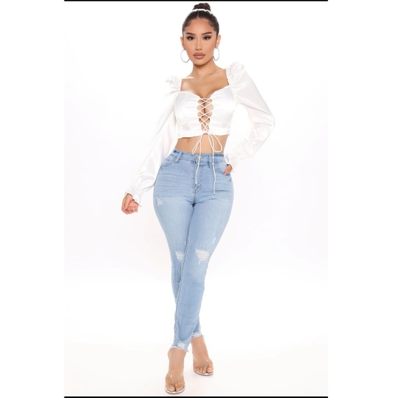 Jeans - Picture 1 of 4